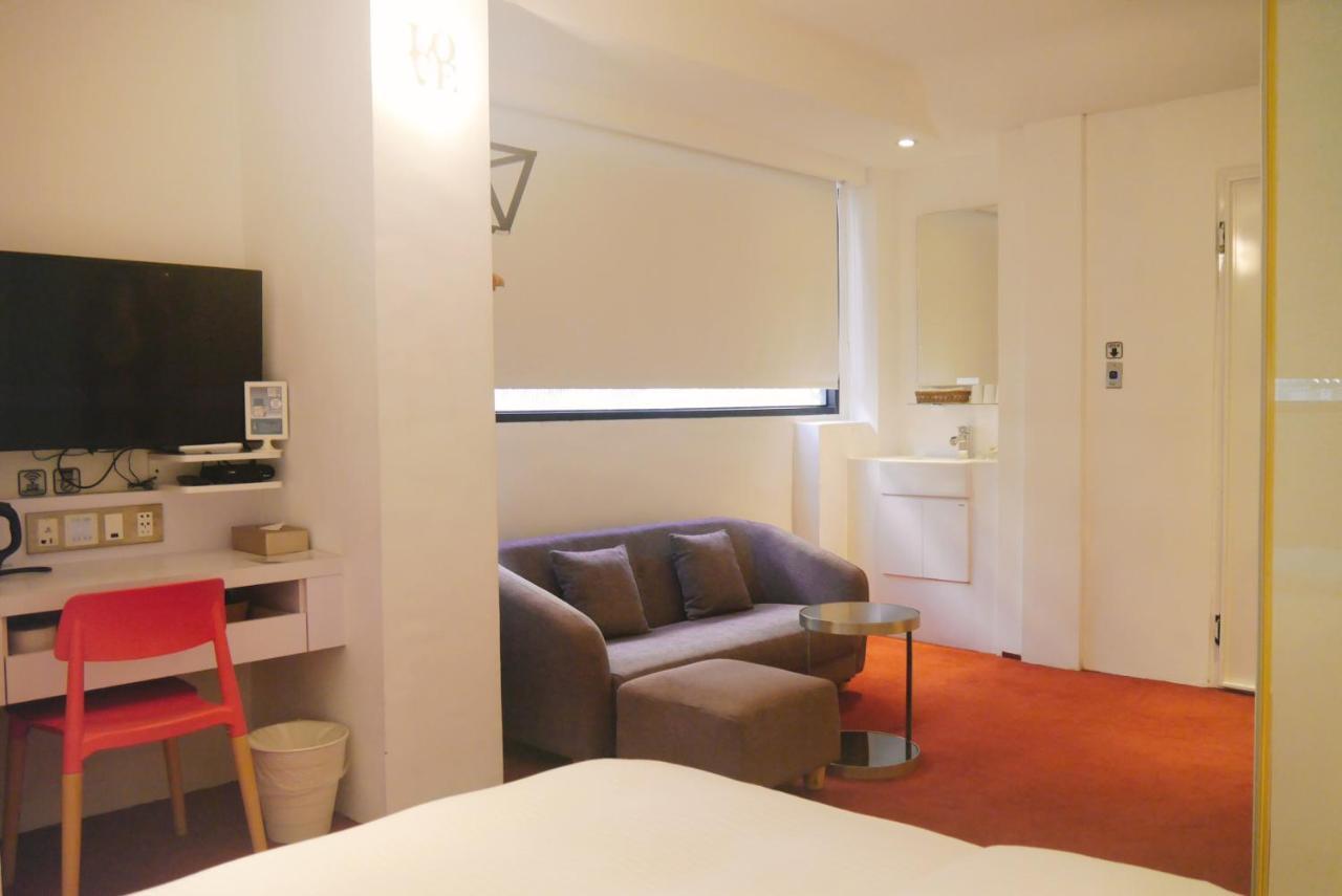 Time Flyer Hotel Тайчжун Экстерьер фото