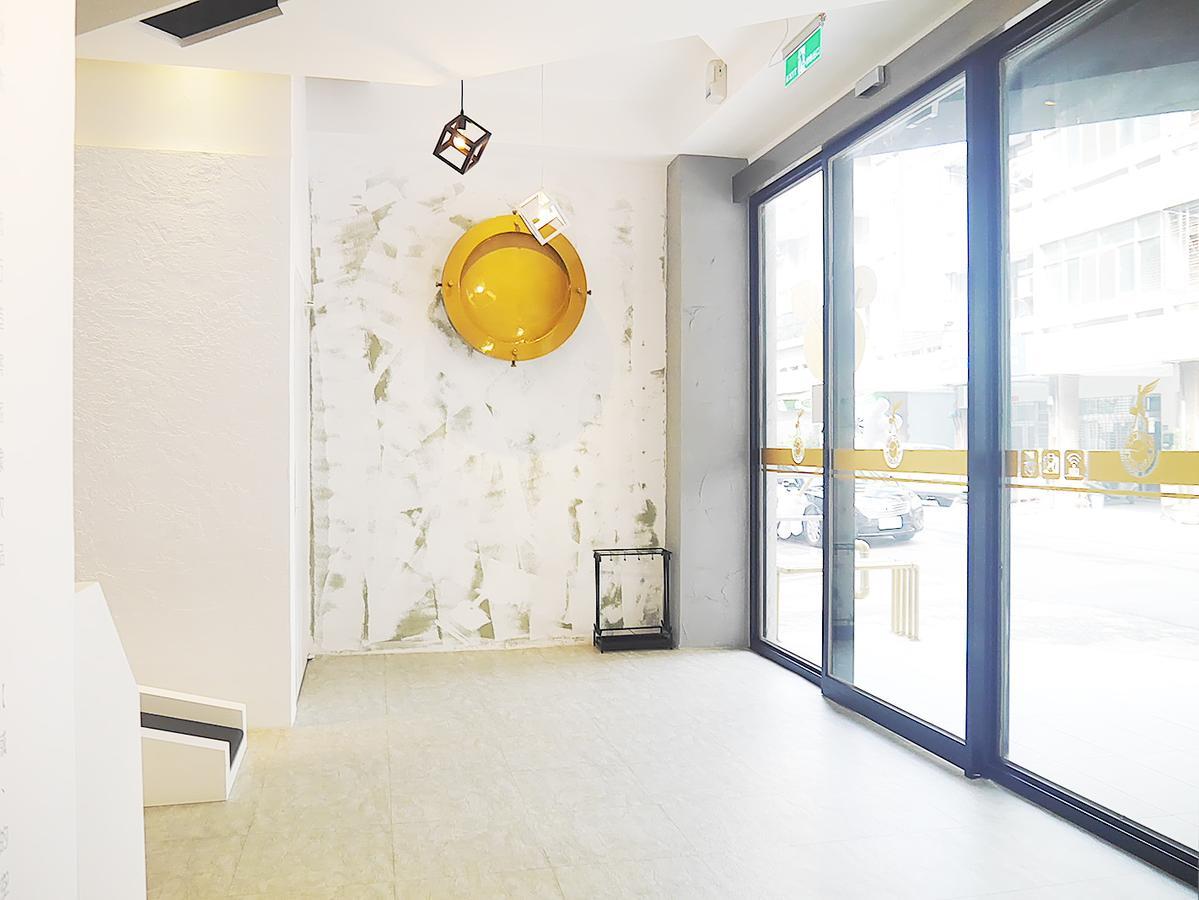 Time Flyer Hotel Тайчжун Экстерьер фото