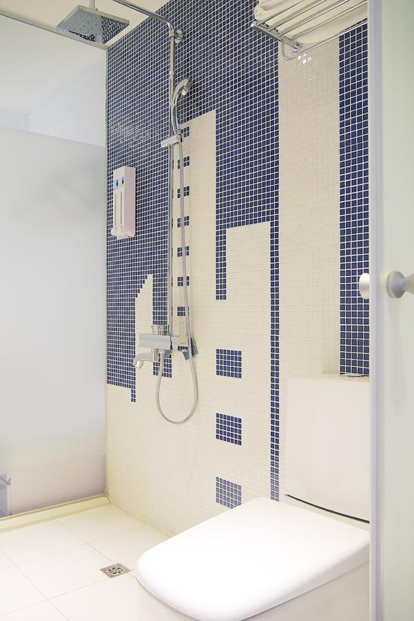 Time Flyer Hotel Тайчжун Экстерьер фото